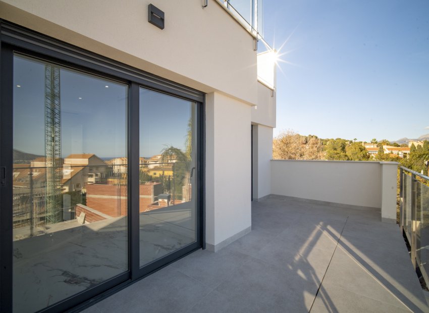 New Build - detached - Coloma