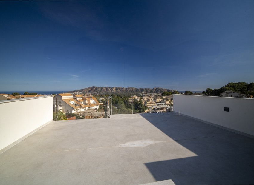 New Build - detached - Coloma