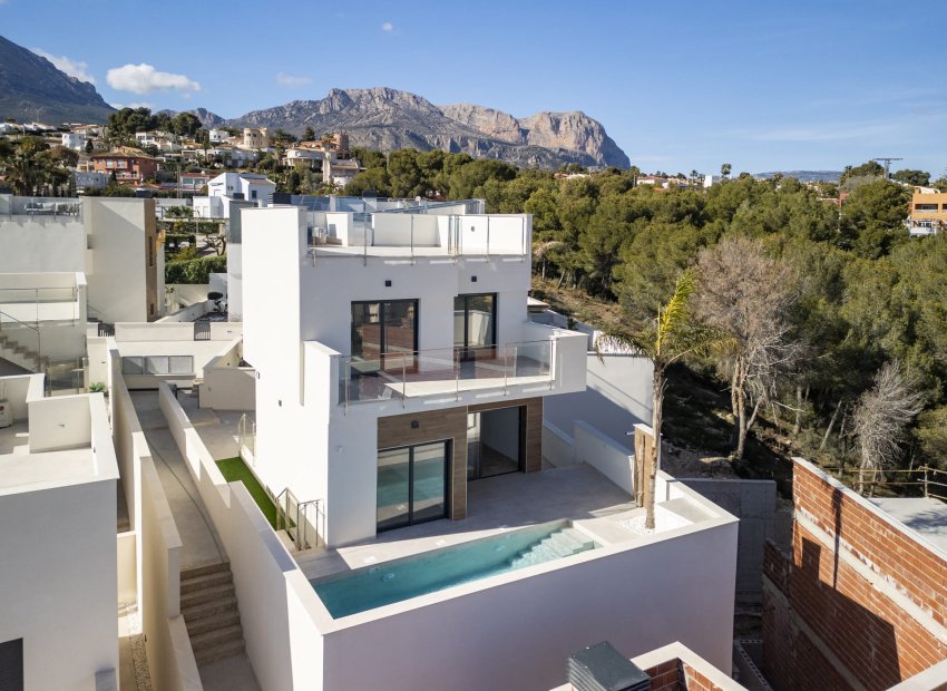 New Build - detached - Coloma