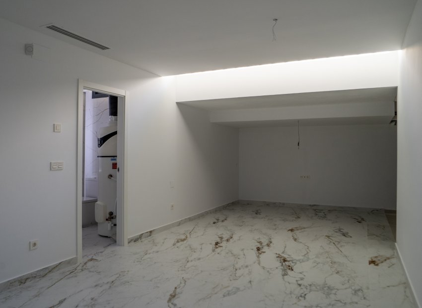 New Build - detached - Coloma