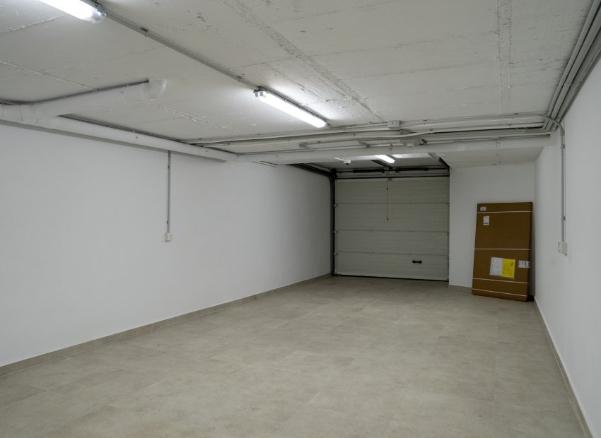 New Build - detached - Coloma