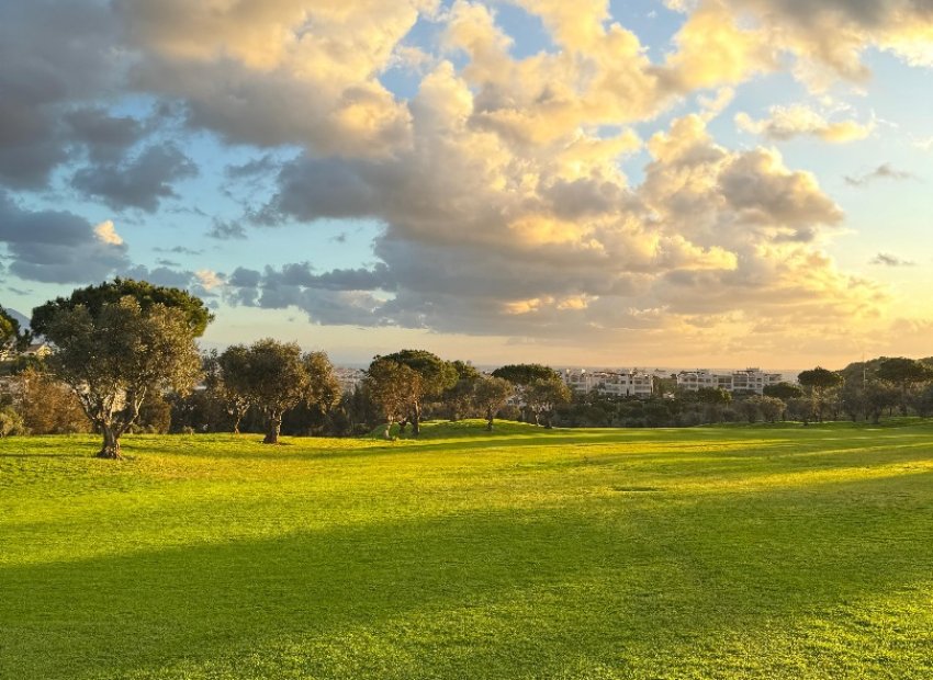 Nowy budynek - apartment - Las Lagunas de Mijas