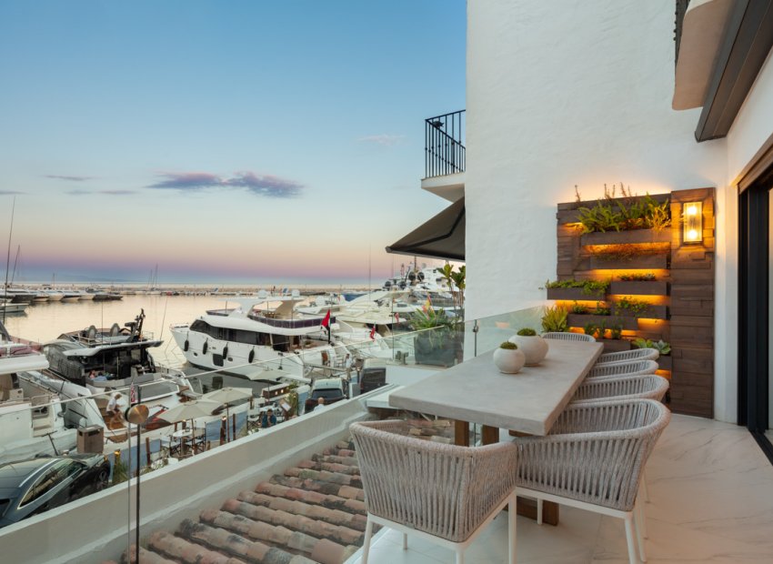 Nowy budynek - apartment - Marbella