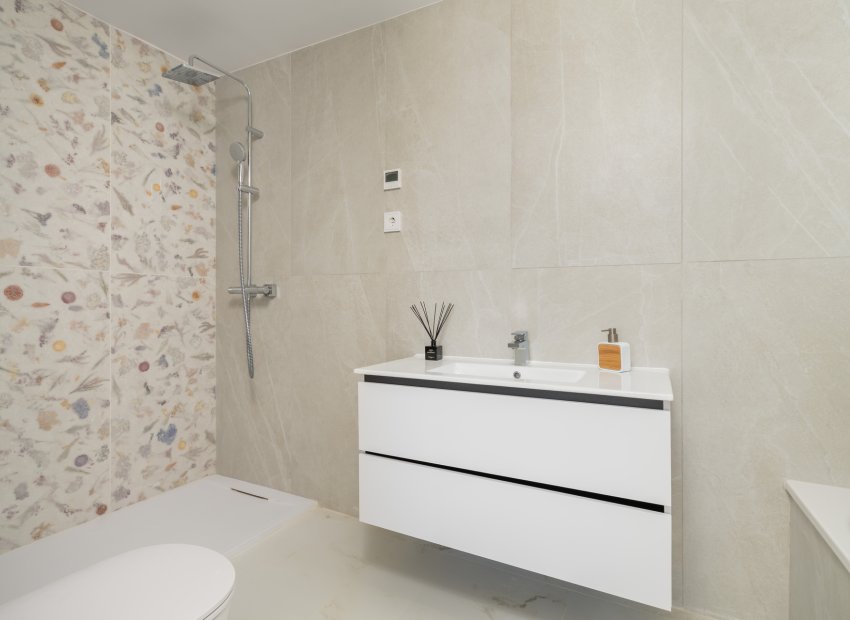 Nowy budynek - Daszek - Estepona