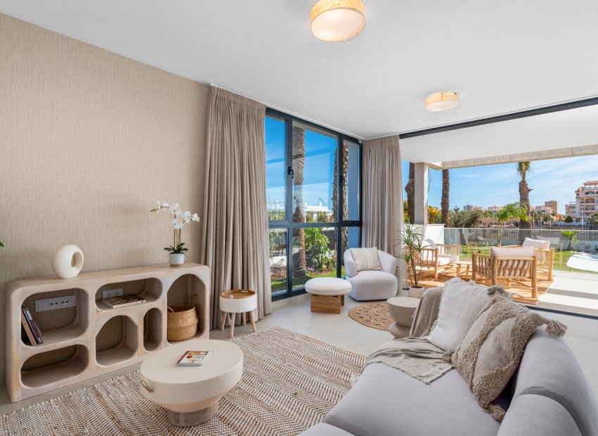 Nowy budynek - Daszek - Islas Menores