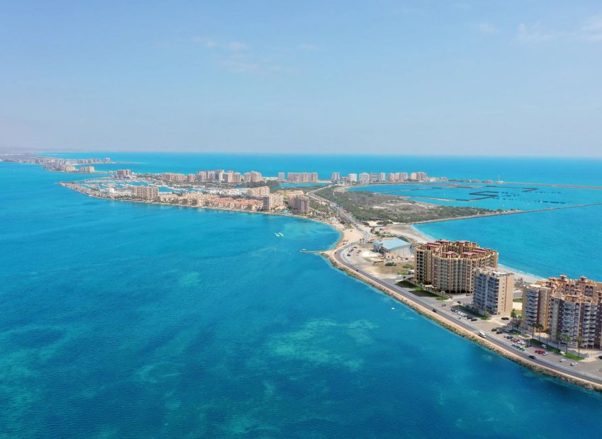 Nowy budynek - Daszek - La Manga del Mar Menor