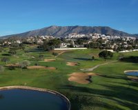 Nowy budynek - Daszek - Las Lagunas de Mijas