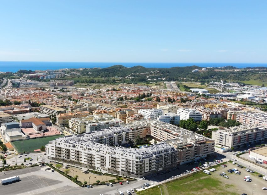 Nowy budynek - Daszek - Las Lagunas de Mijas