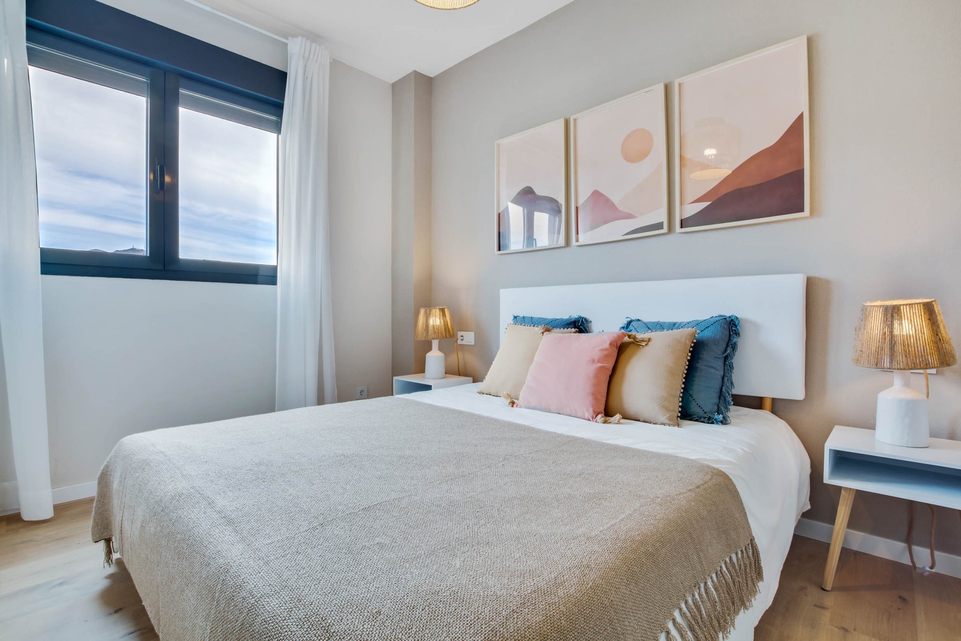 Nowy budynek - Daszek - Las Lagunas de Mijas