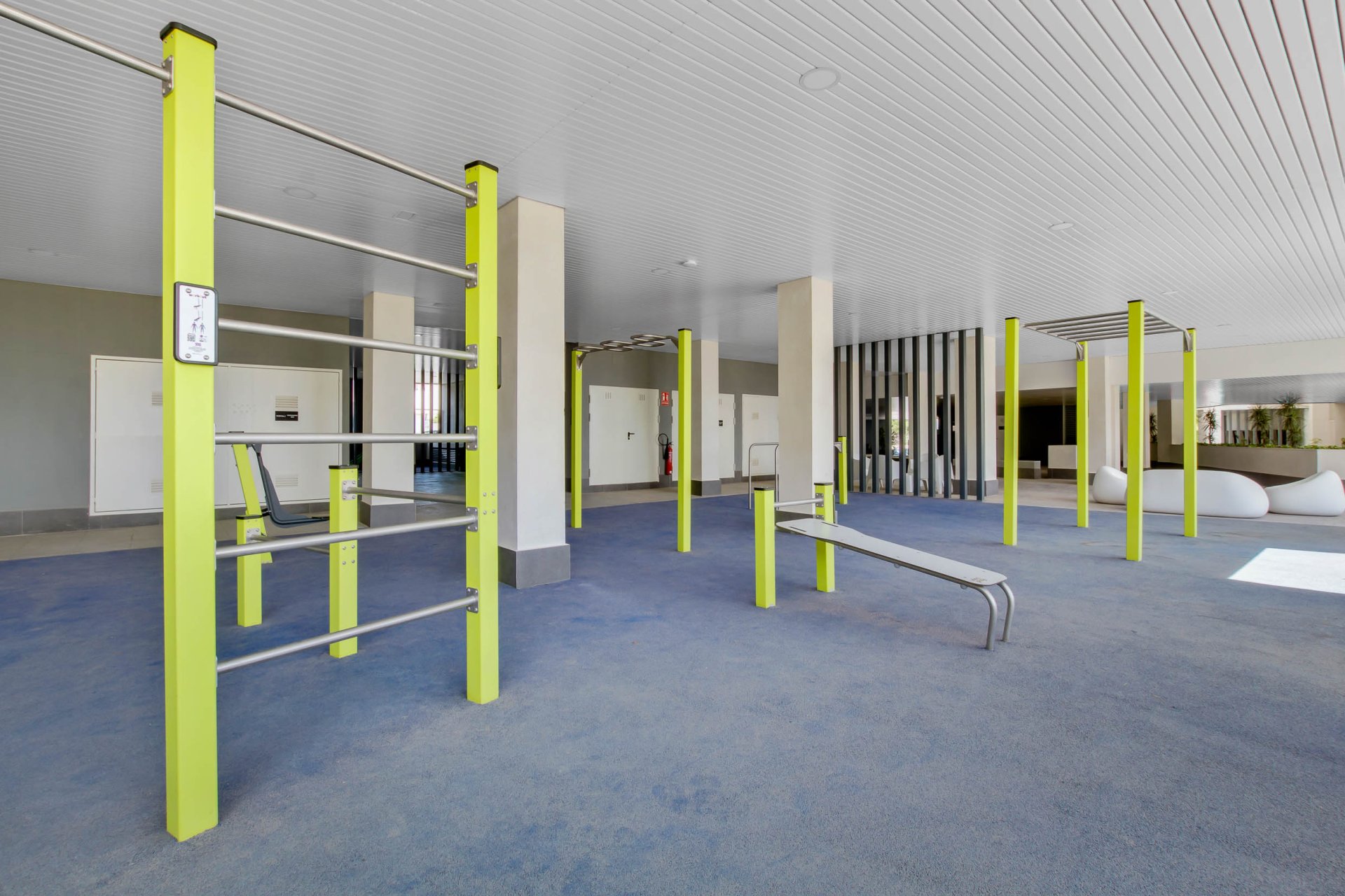 Nowy budynek - Daszek - Las Lagunas de Mijas