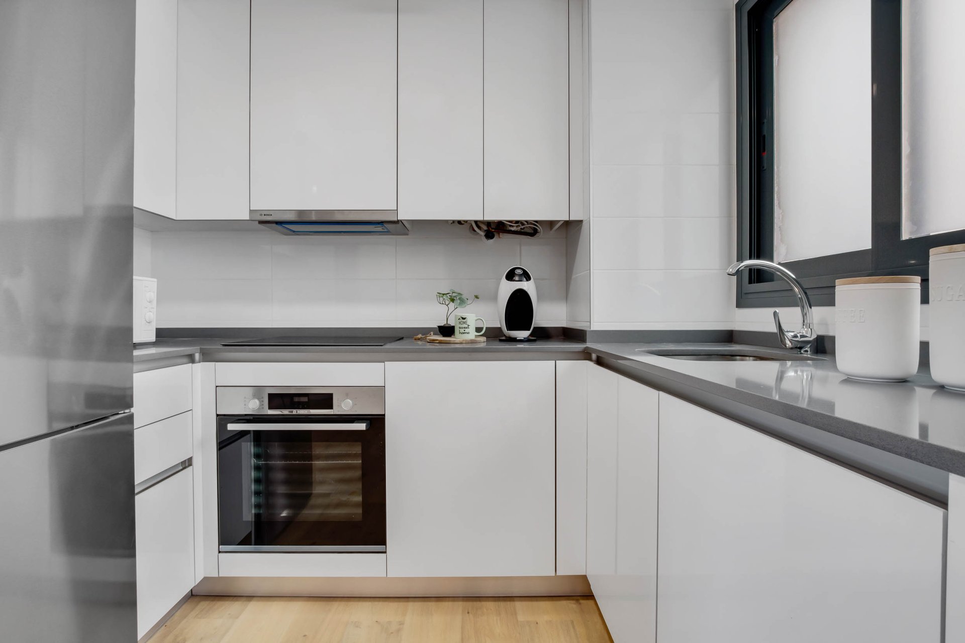 Nowy budynek - Daszek - Las Lagunas de Mijas