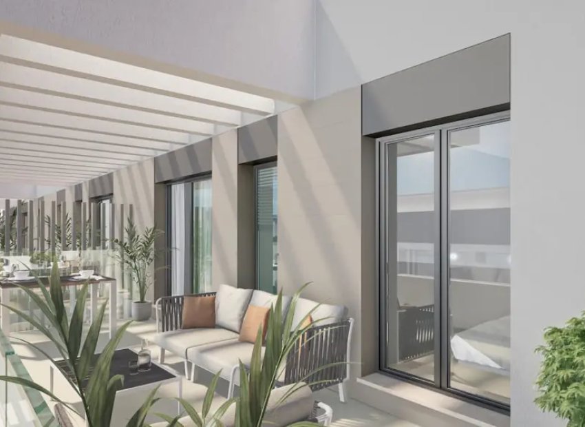 Nowy budynek - Daszek - Las Lagunas de Mijas