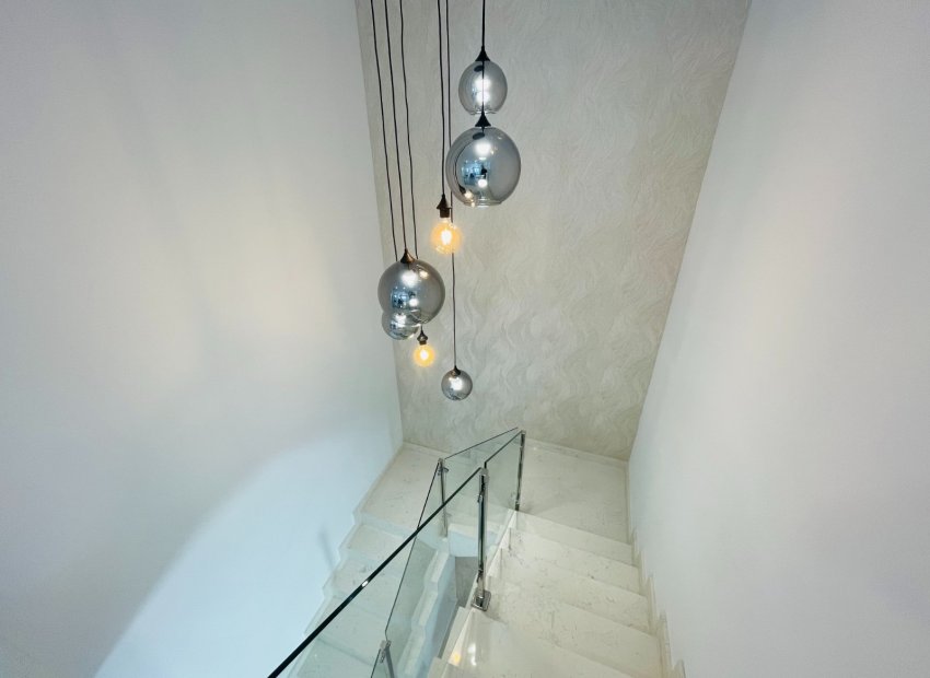 Nowy budynek - detached - Torrevieja