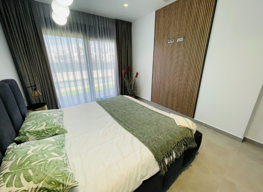 Nowy budynek - detached - Torrevieja