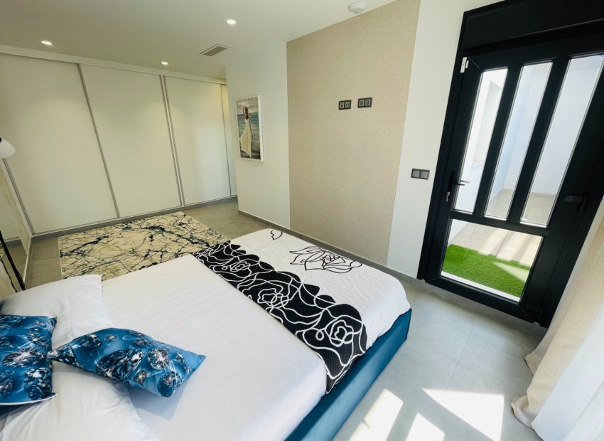 Nowy budynek - detached - Torrevieja