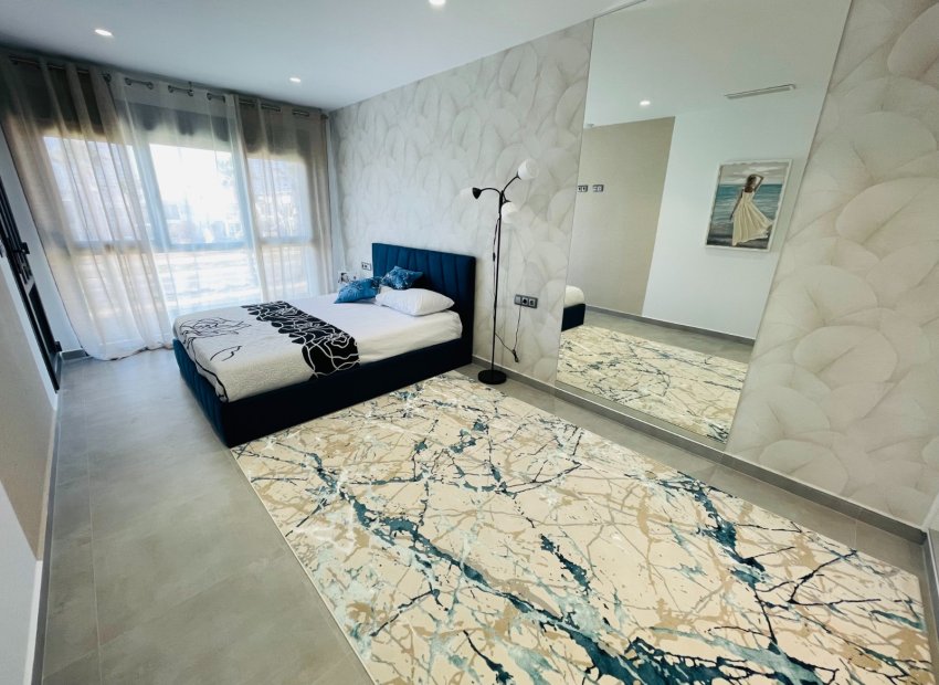 Nowy budynek - detached - Torrevieja