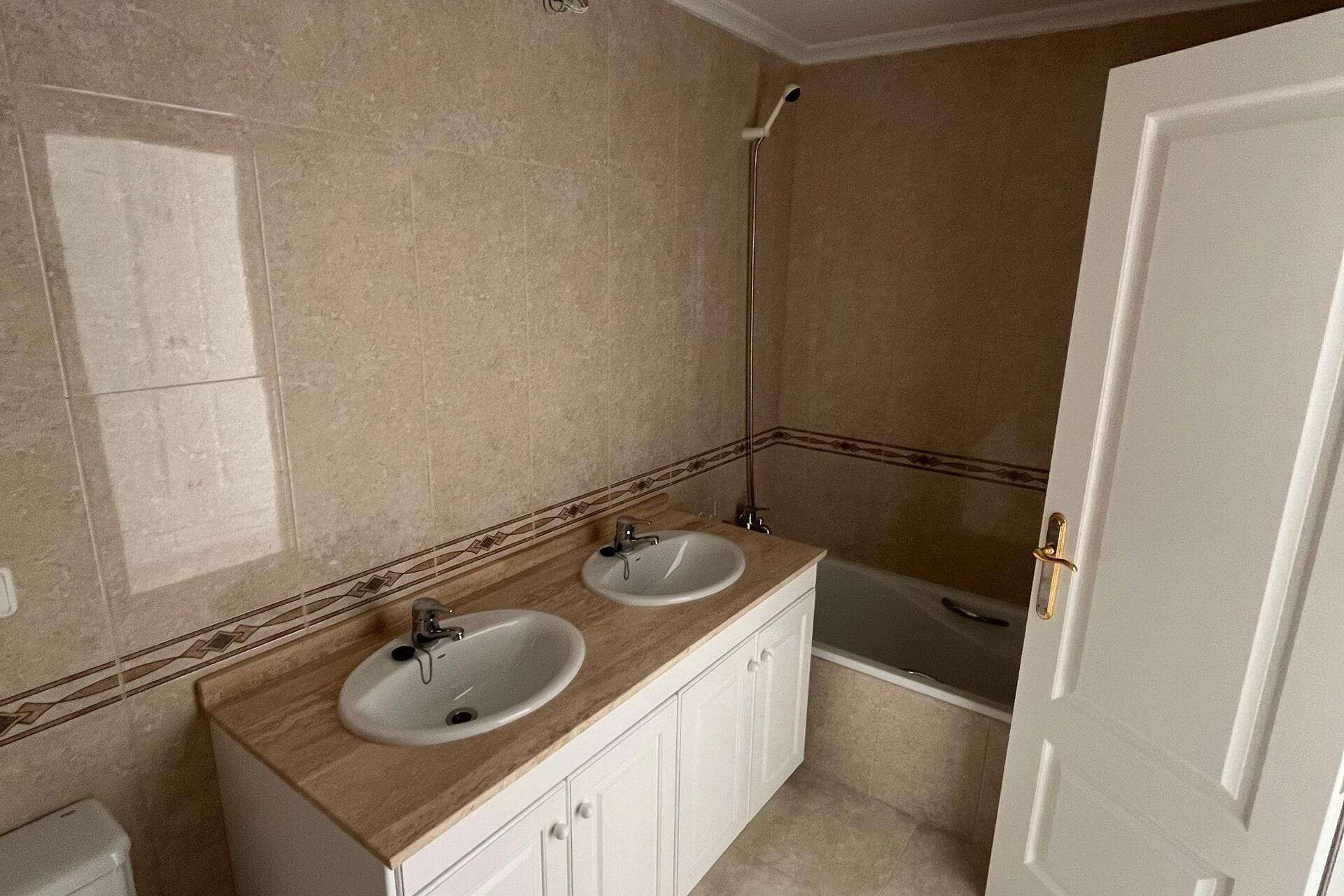 Nowy budynek - ground-floor - Orihuela