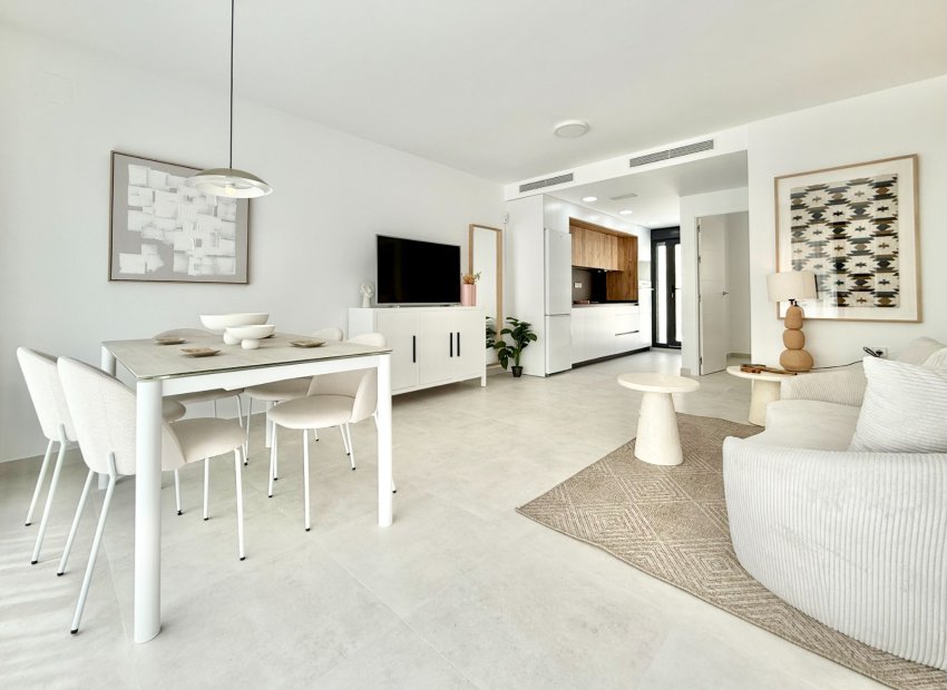 Nowy budynek - high-bungalow - Cox