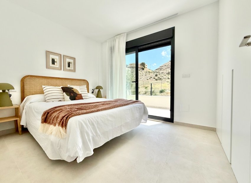 Nowy budynek - high-bungalow - Cox