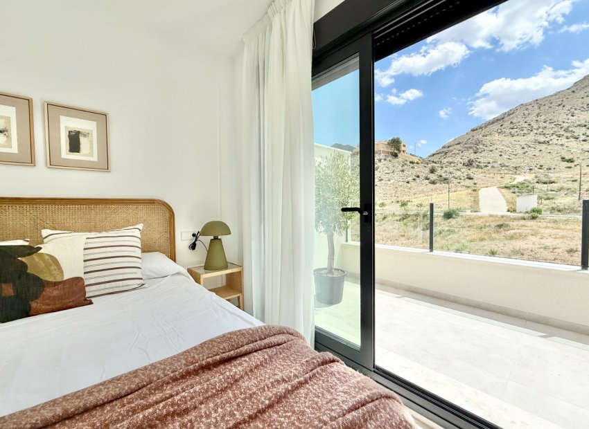 Nowy budynek - high-bungalow - Cox