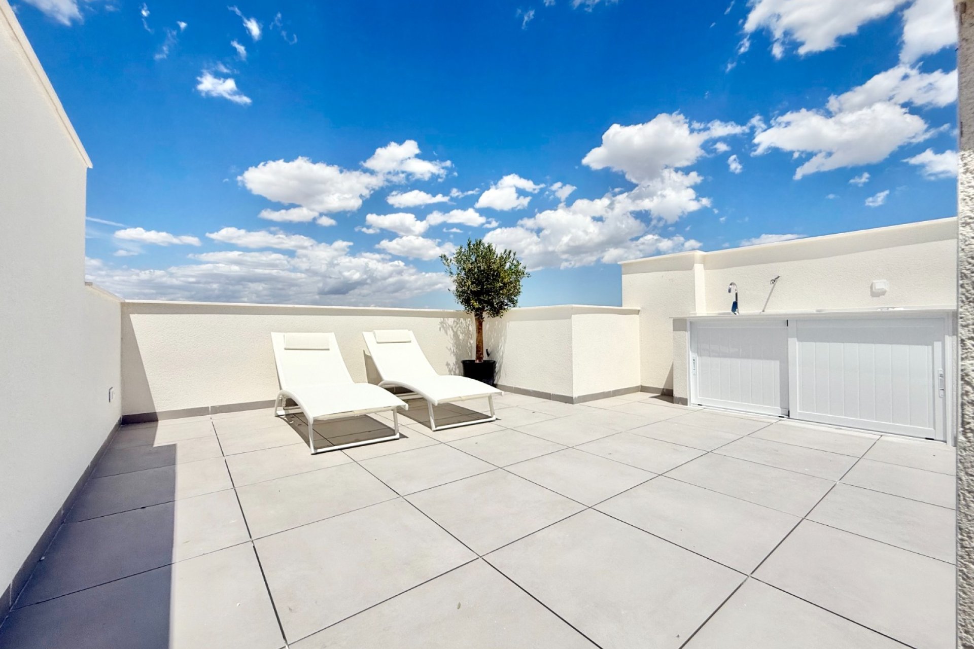 Nowy budynek - high-bungalow - Cox