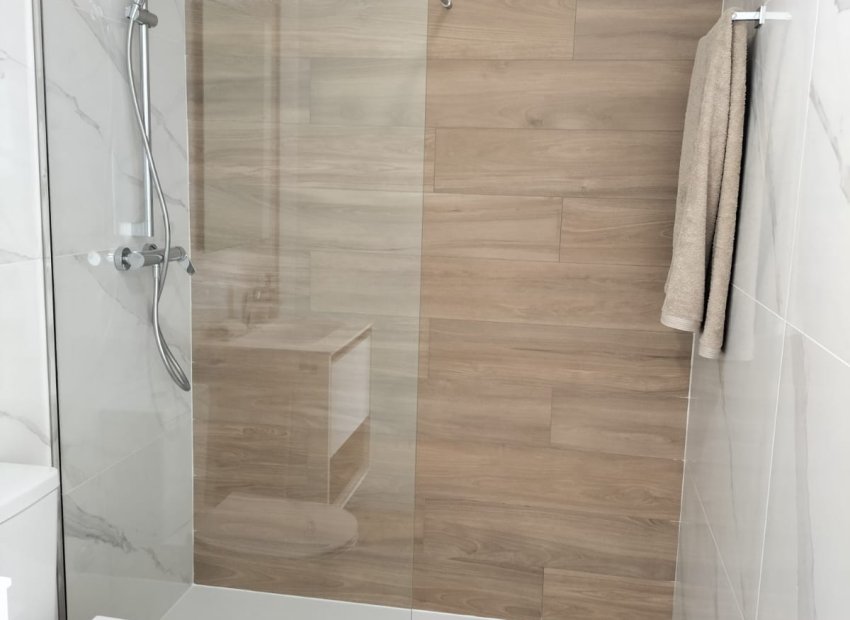 Nowy budynek - low-bungalow - Orihuela Costa