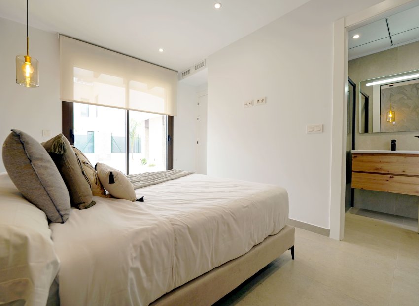 Nowy budynek - terraced - Heredades