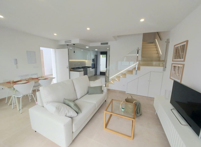 Nowy budynek - terraced - Las Esperanzas