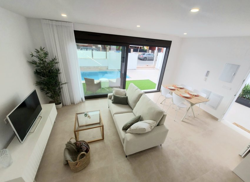 Nowy budynek - terraced - Las Esperanzas