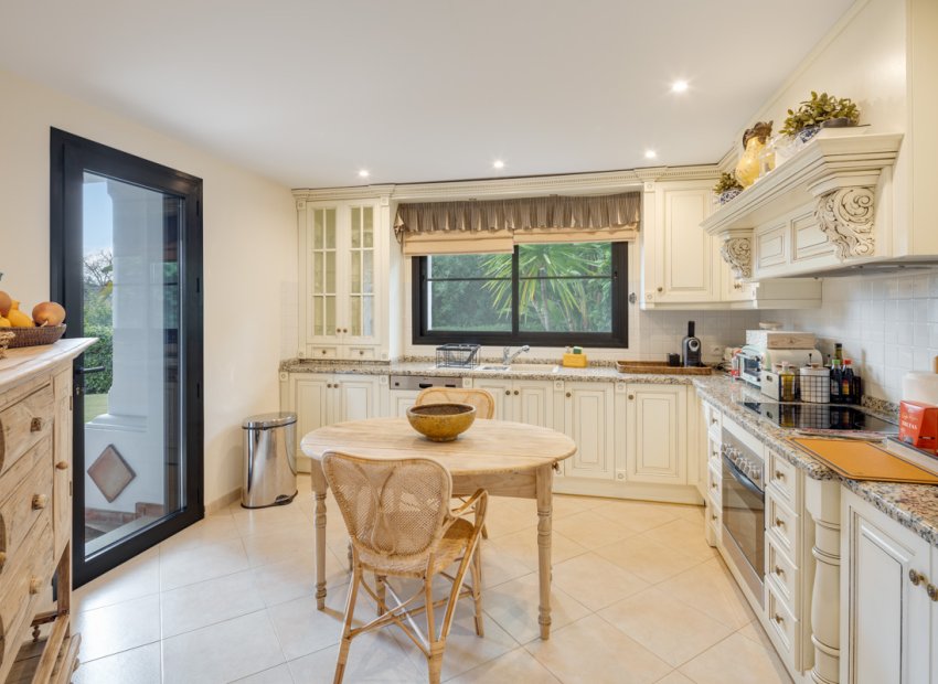 Nowy budynek - Villa - Benahavís