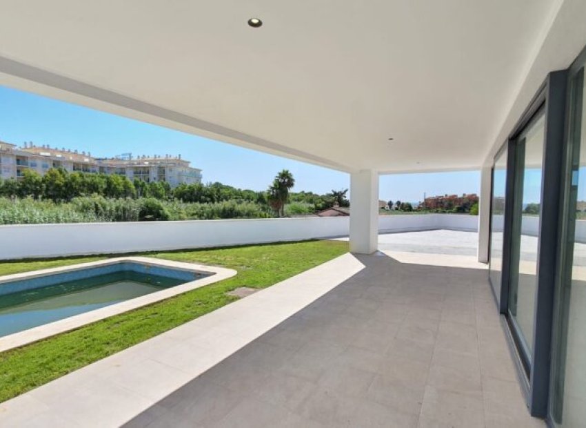 Nowy budynek - Villa - Manilva