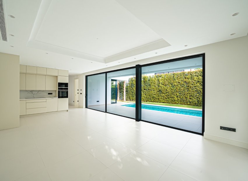 Nowy budynek - Villa - Marbella