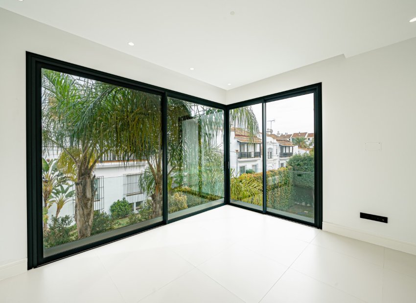 Nowy budynek - Villa - Marbella