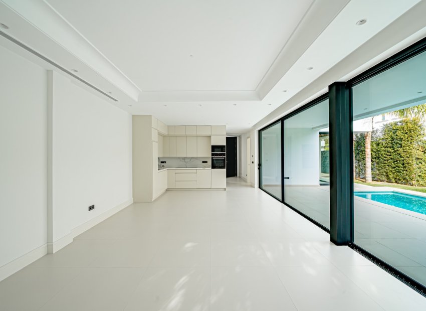 Nowy budynek - Villa - Marbella