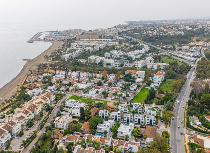 Nowy budynek - Villa - Marbella