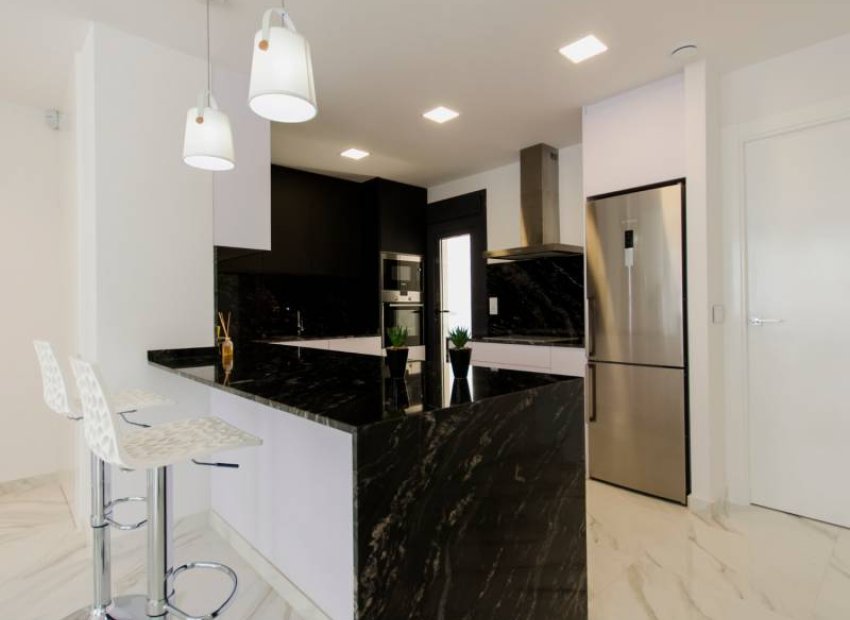 Nowy budynek - Villa - Orihuela