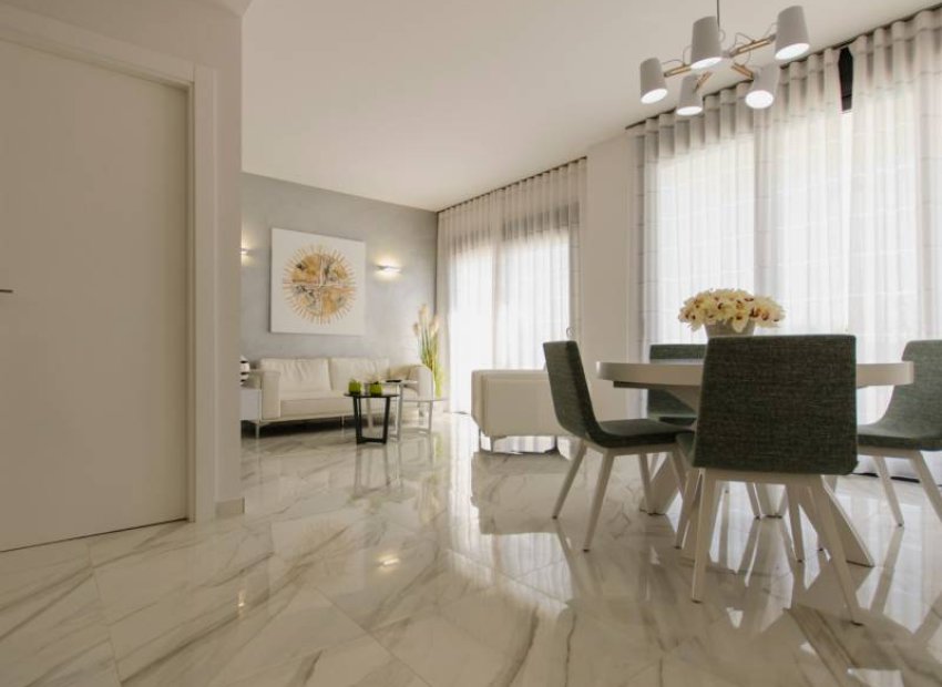 Nowy budynek - Villa - Orihuela