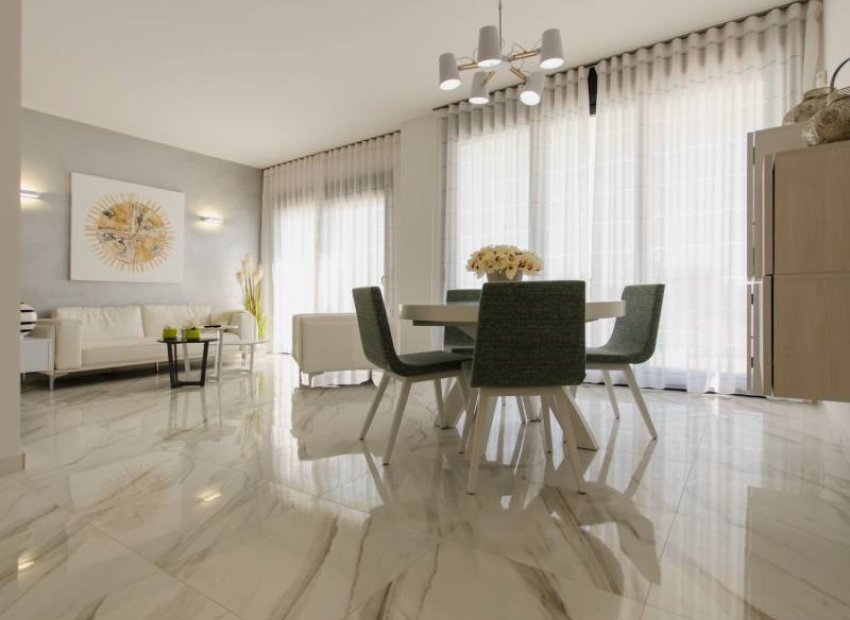 Nowy budynek - Villa - Orihuela