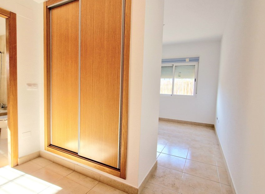 Új építés - detached - Purias