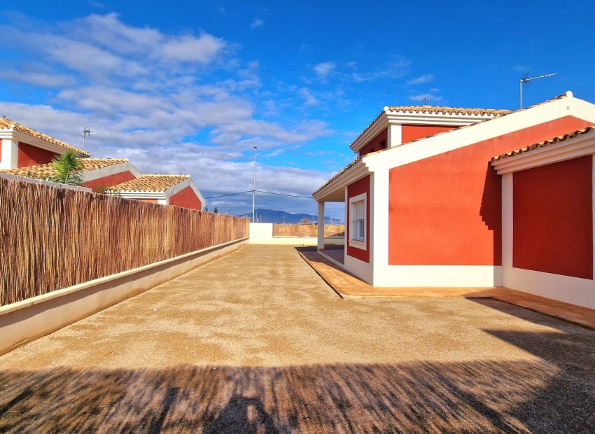 Új építés - detached - Purias