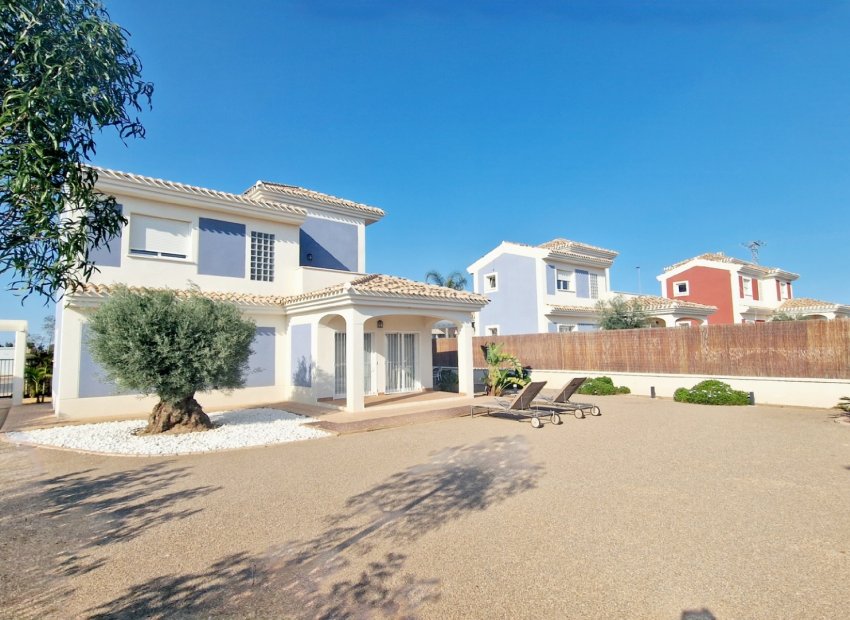 Új építés - detached - Purias