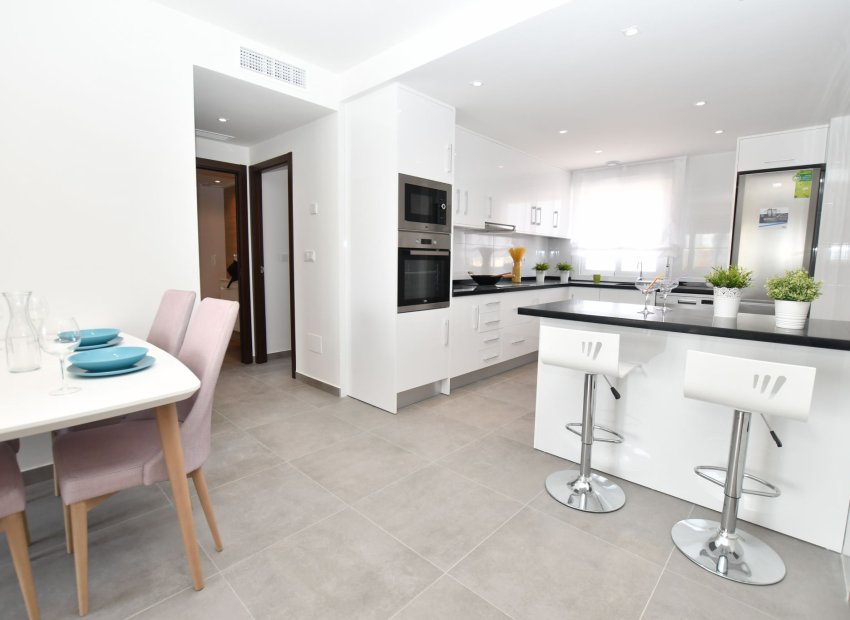 Új építés - low-bungalow - San Miguel de Salinas