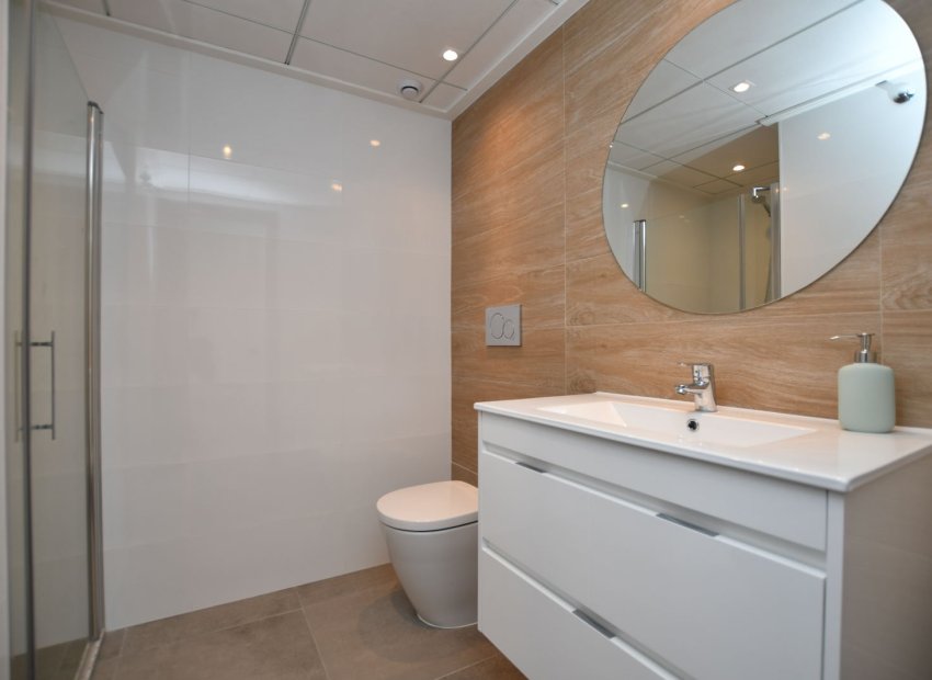 Új építés - low-bungalow - San Miguel de Salinas