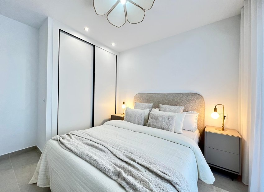 Új építés - terraced - Benferri