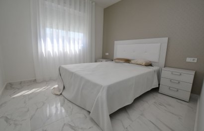 Új építés - low-bungalow - San Miguel de Salinas