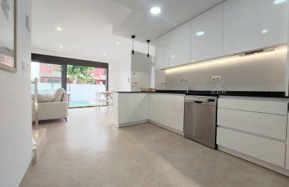 Nowy budynek - terraced - Las Esperanzas