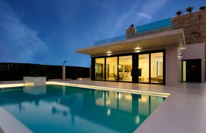 Nowy budynek - Villa - Orihuela