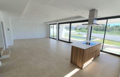 Nowy budynek - Villa - Manilva