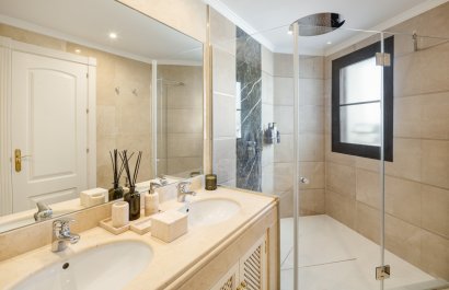 Nowy budynek - Villa - Benahavís