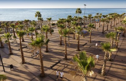 Nowy budynek - Daszek - Las Lagunas de Mijas